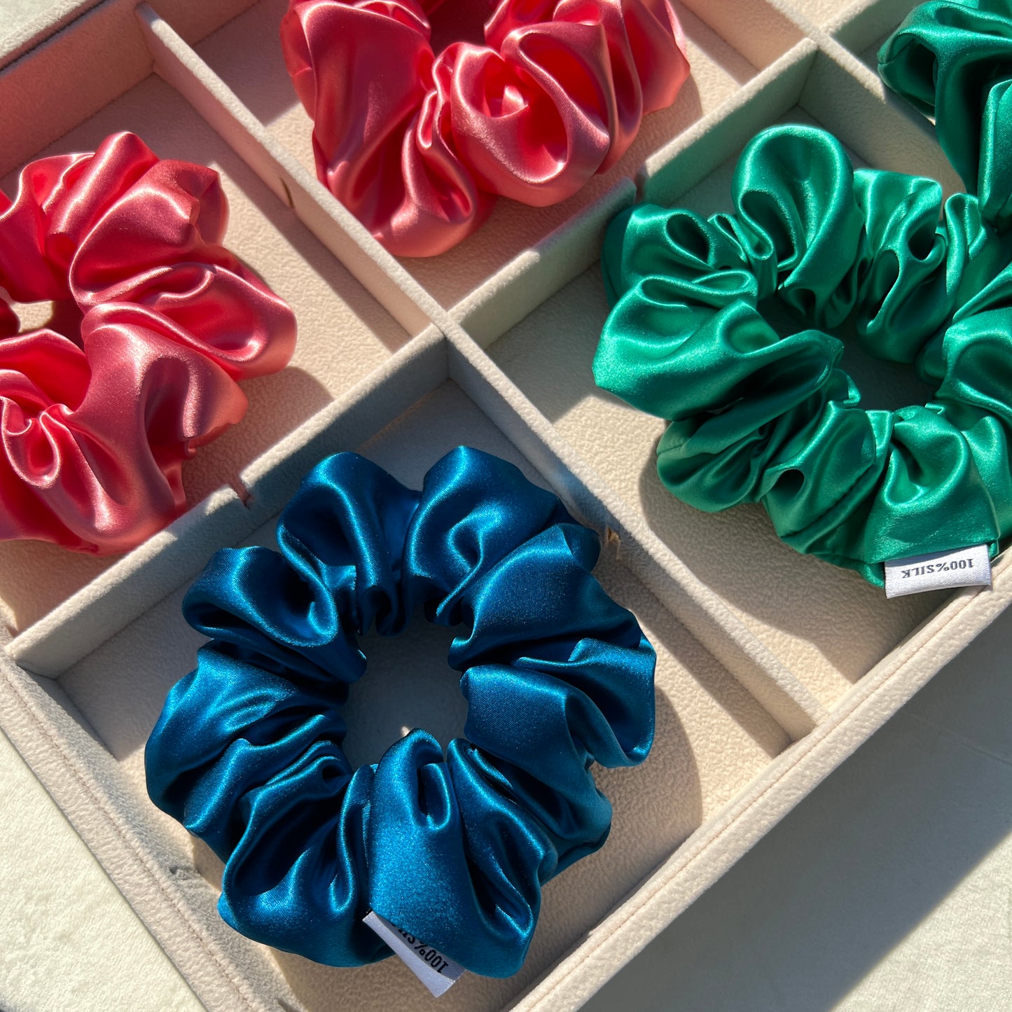 Organic Premium Silk Scrunchie - Emerald