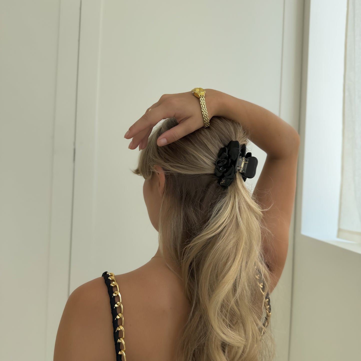 Acetate Magnolia Claw - Black