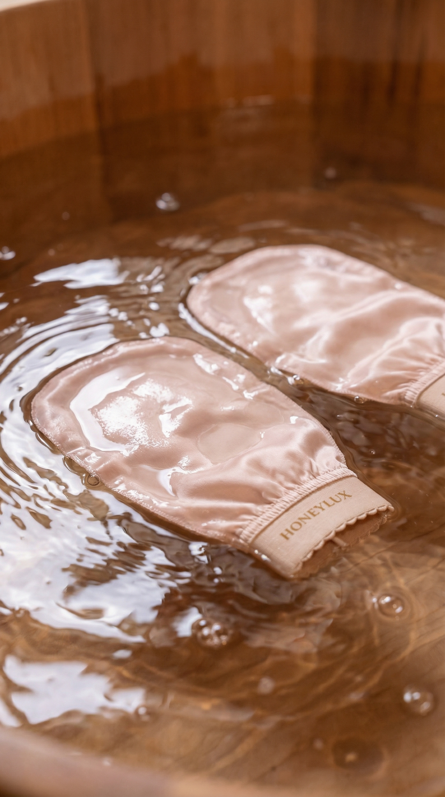 Mulberry Silk Exfoliating Mitt - Body & Face