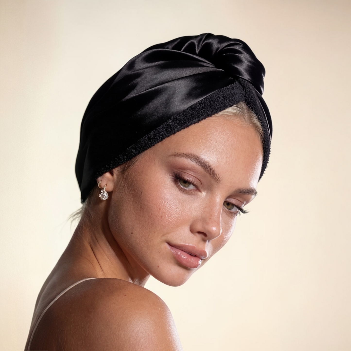 Reversilble Silk & Bamboo Towel Wrap - Black