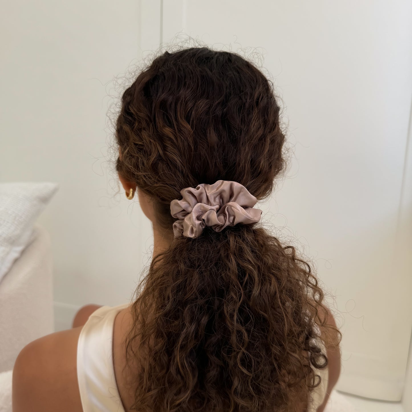 Organic Premium Silk Scrunchie - Sunday