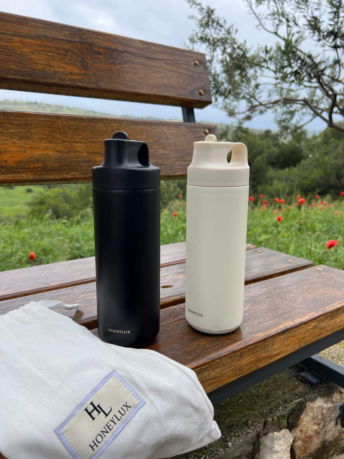 Modern Bottle with Straw - Black